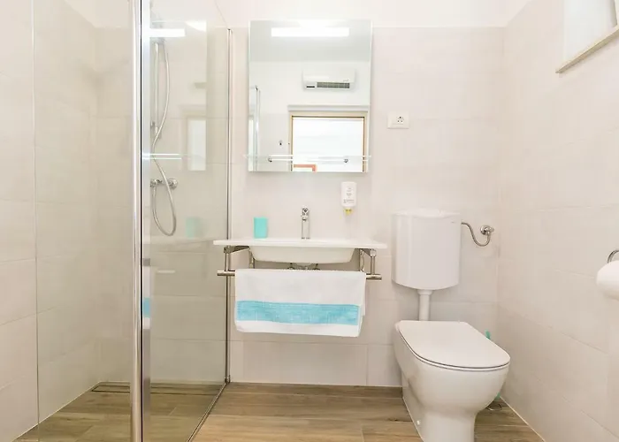 Stefano - Free Wine&spirit Tasting Apartman